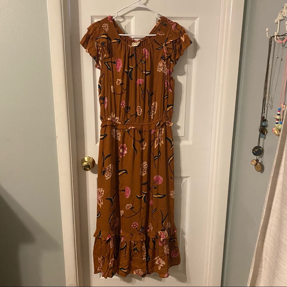 Universal thread dress, size large